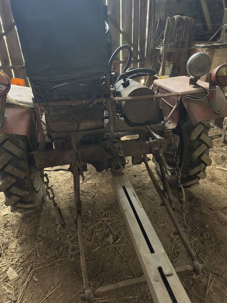 Esiak Traktor Samoróbka