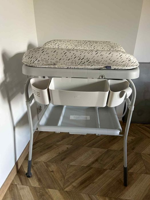 Przewijak z wanienką Chicco