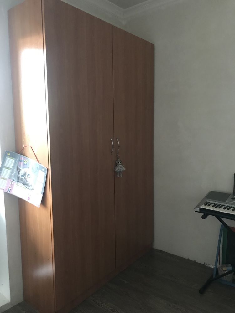 Шкаф для одежды для прихожей или офиса