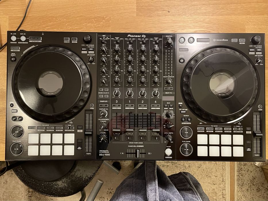 DDJ 1000 pioneer