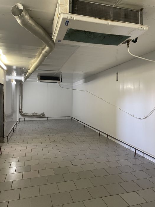 Комплекс виробничих, складських, офісних приміщень.