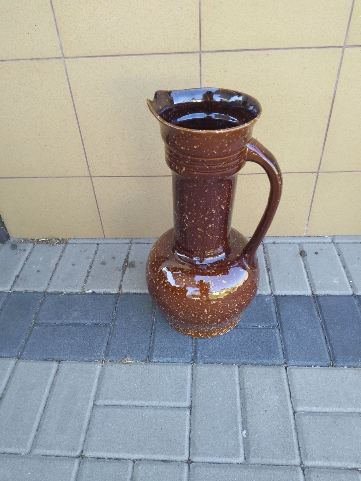 Stary brązowy wazon wysokość 50 cm
