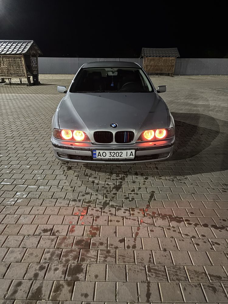 BMW E39, 2.5 бензин