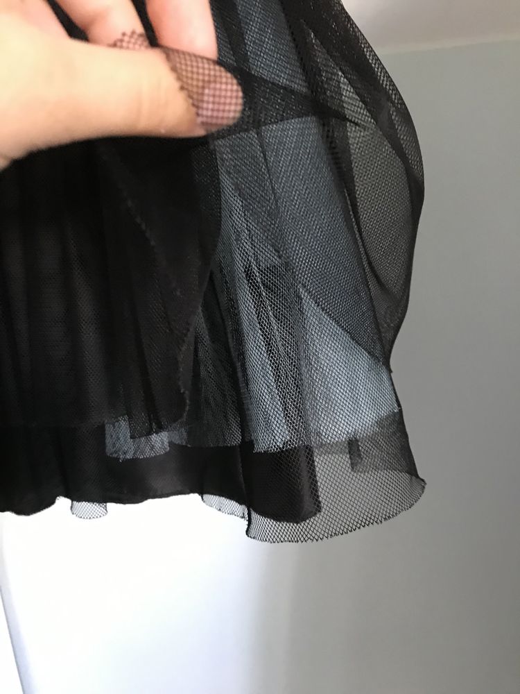 Sukienka wieczorowa koktajlowa XS 34 mała czarna tiulowa
