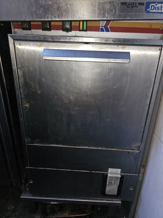 Máquina lavar louça industrial