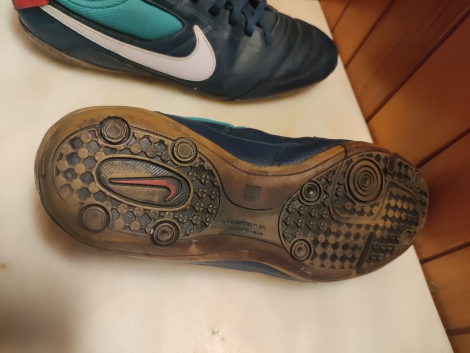Sapatilhas futsal Nike 42