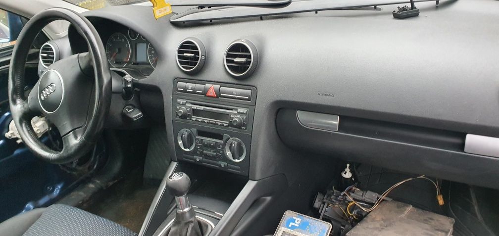 Audi a3 8p 1.6 BGU skrzynia manual FUH części blask Gołdap