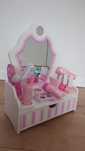 Melissa & Doug, Beauty Salon, toaletka z akcesoriami
