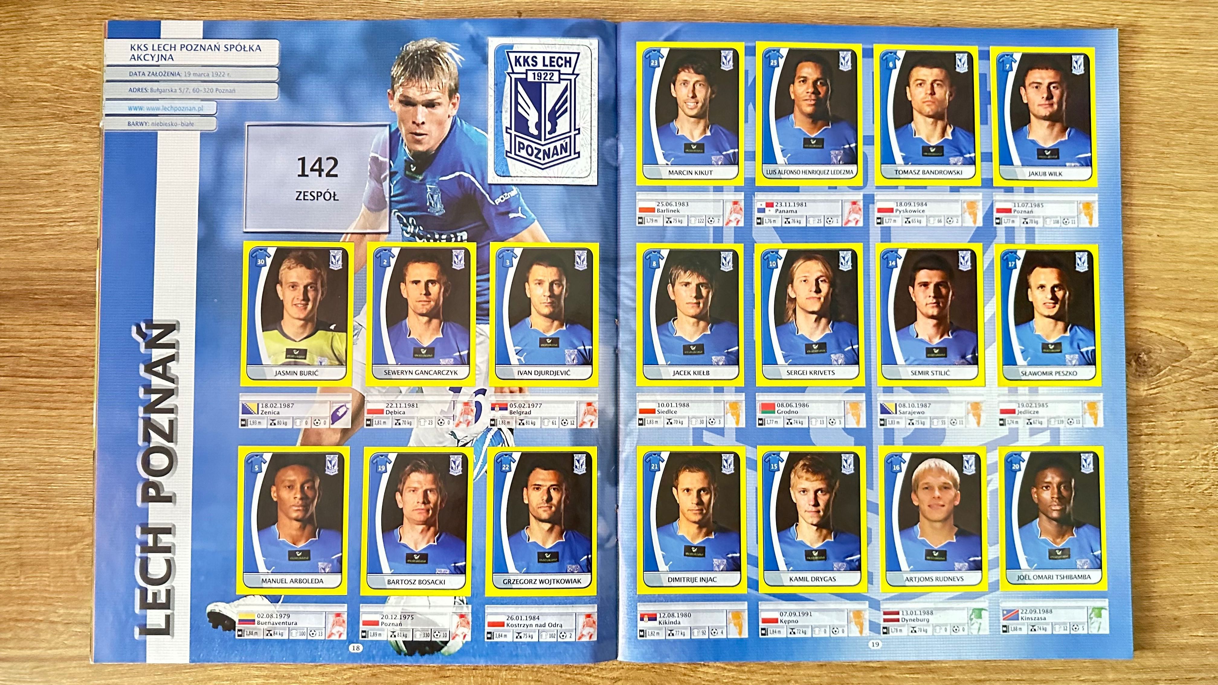 Ekstraklasa 2011 album do wyklejania PANINI niekompletny 339/340