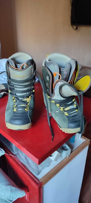 Доски сноуборд Burton, с креплениями. Новый