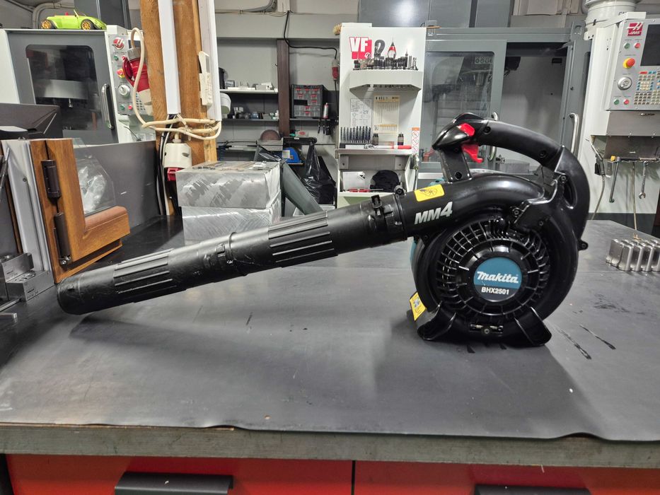 Dmuchawa do liści  Makita BHX2501