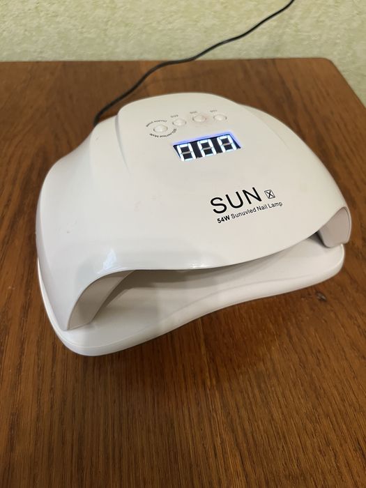 Лампа для манікюру