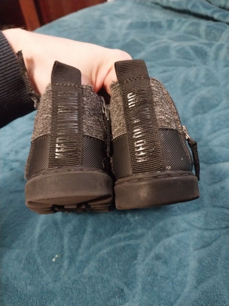 Детские демисезонные ботинки, резиновые сапоги, кроссовки
