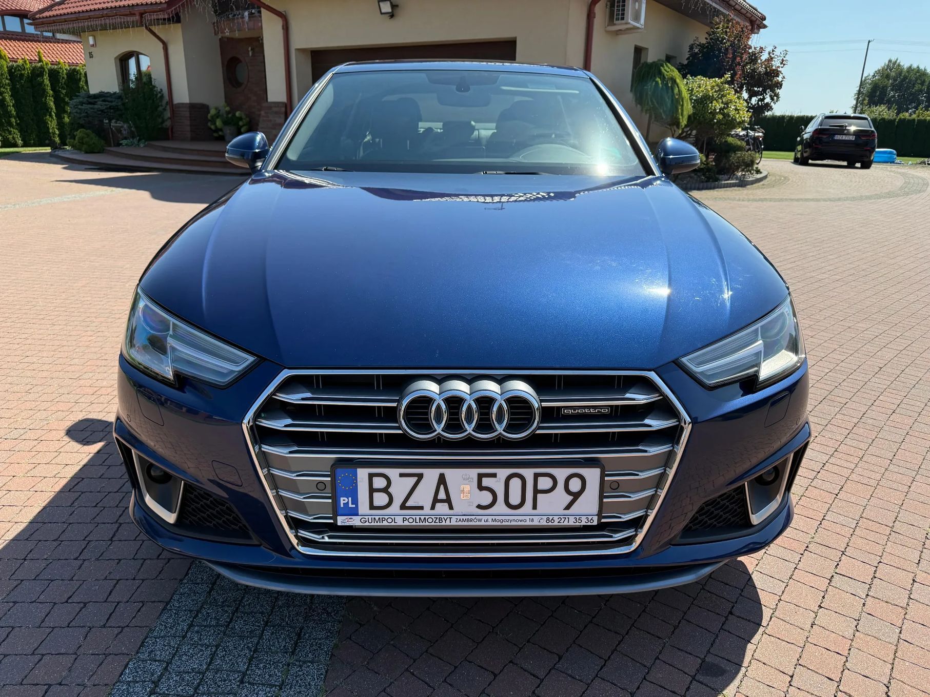 Audi A4 Audi A4 B9 S-LINE interior FELGI RS