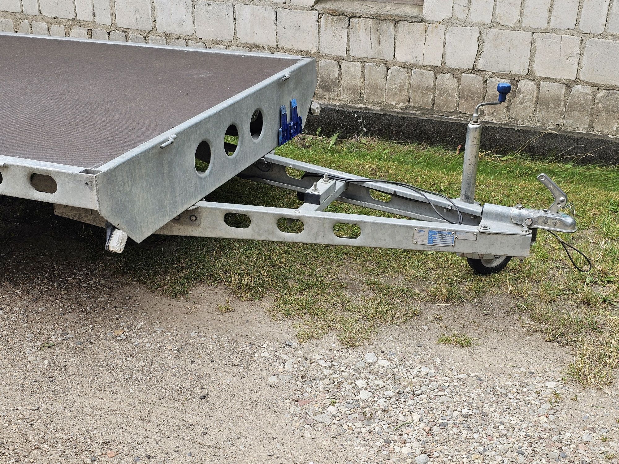 Przyczepka Platforma Wiola DMC 750kg Stelarz Plandeka Zdejmowane Burty