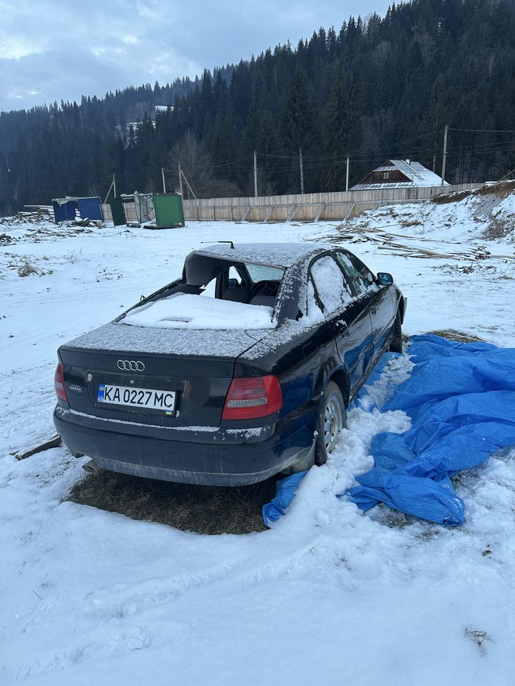 Авді а4 б5 1.6 бензин