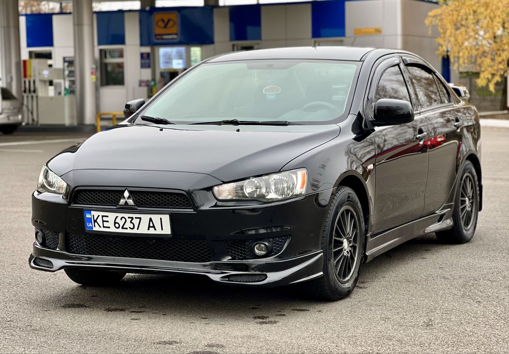 Продам Mitsubishi Lancer X
