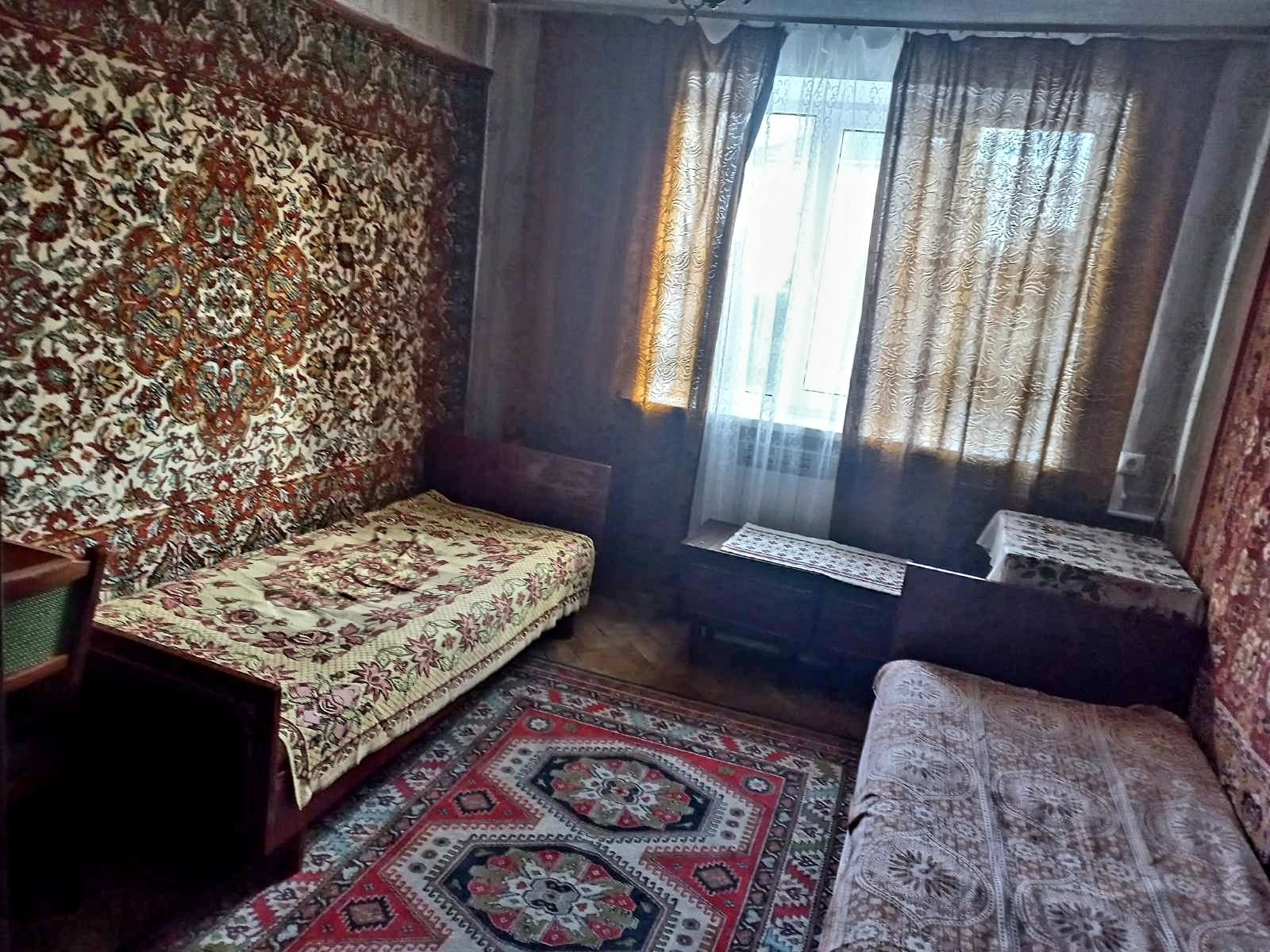 Здам кімнату для 1 дівчини. Старе місто! Центр! Без хазяїв!!!
