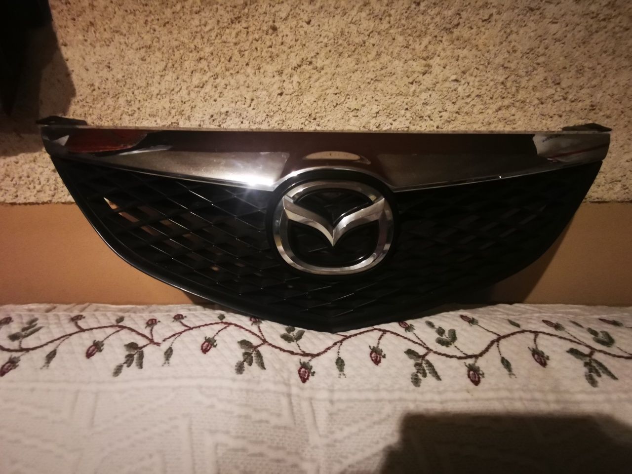 Grelha frontal mazda 6