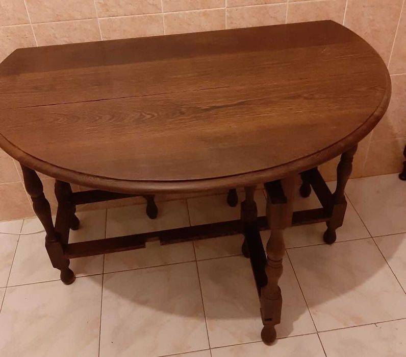 Mesa Redonda Dobrável