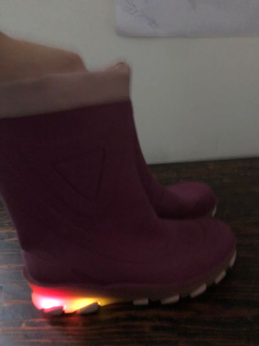 Резиновые сапожки на ножку 19,3см с тёплым вкладышем.