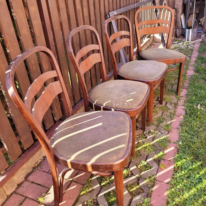 Stare 4  krzesla bukowe gięte, prl