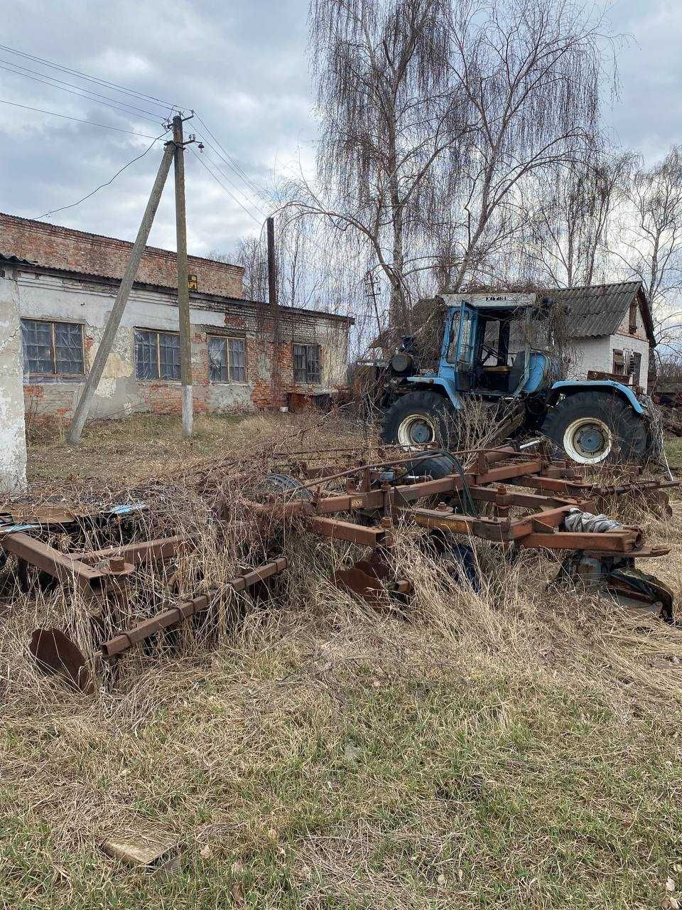 Агрегати для обробітку грунту: БДТ-3. БДТ-7. БМШ-15.Культиватори.Плуги