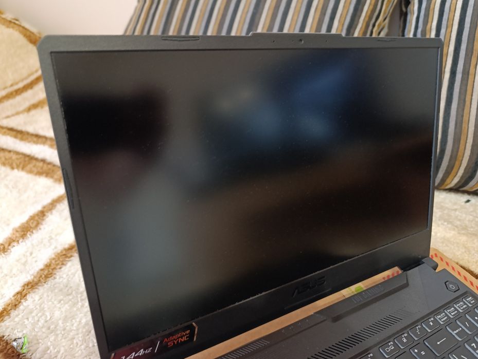 Asus Tuf 144Hz i5 11400h RTX 3050 16 RAM 512SSD
