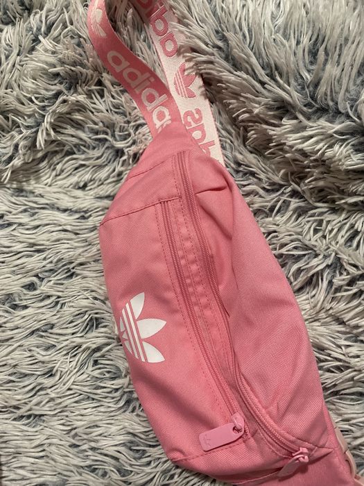 Nerka piękna różowa adidas