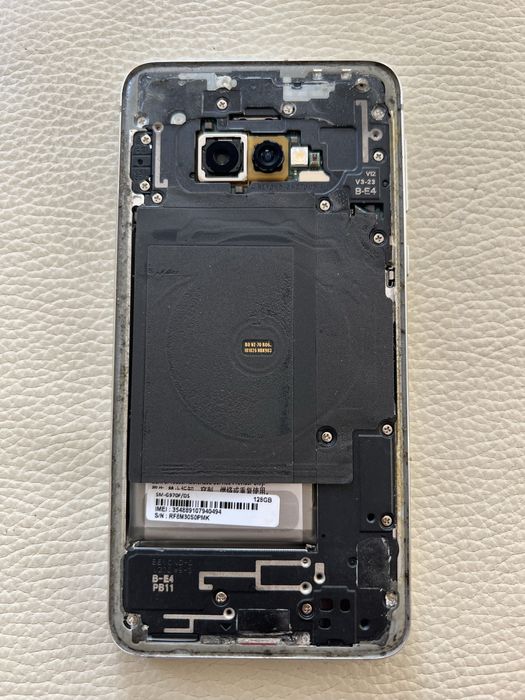 Телефон Samsung s 10 e