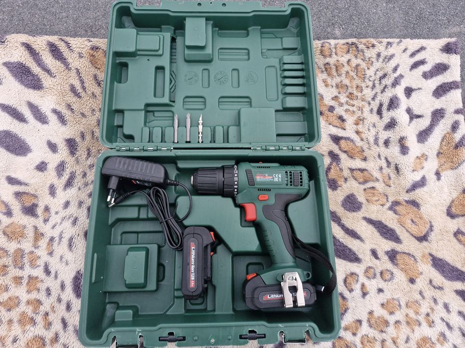 Новий акумуляторнмй шуруповерт DWT ABS12L