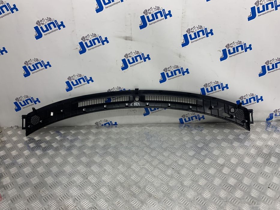 Накладка торпедо 683104BA1A для Nissan Rogue T32 2013-2021