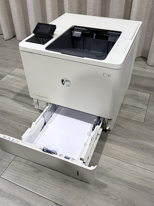 Impressora hp LaserJet Enterprise M607