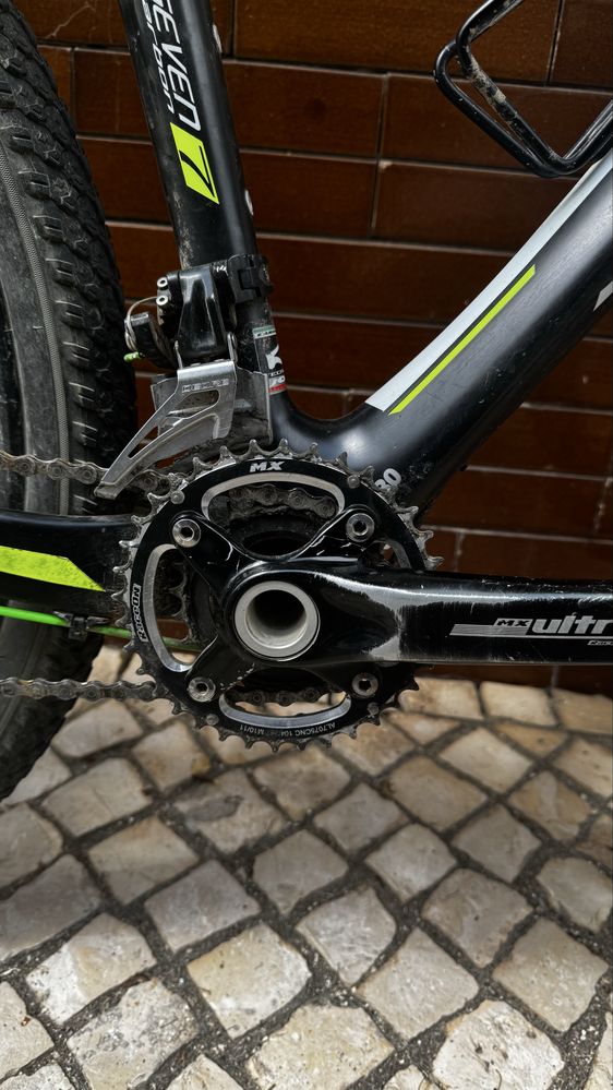 Bicicleta BTT Jorbi Carbono