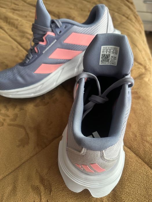 Buty Damskie Adidas w rozmiarze 39