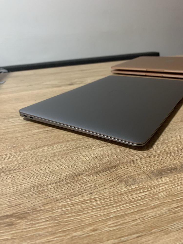 MacBook Air 13 M1 8/256Gb Space Gray 2020 б/у ноутбук
