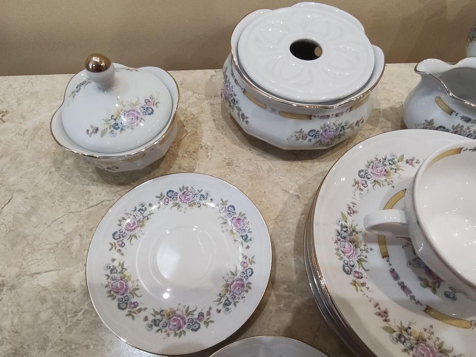 Чайный сервиз производства ГДР (Германия). Почти не использовался.