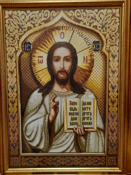 Ікони, ручної роботи.