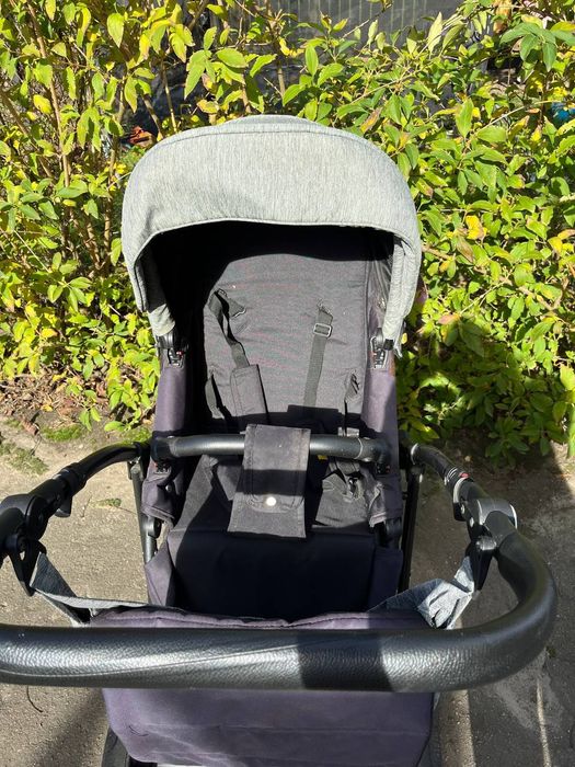 Коляска 3 в 1 в дуже гарному стані