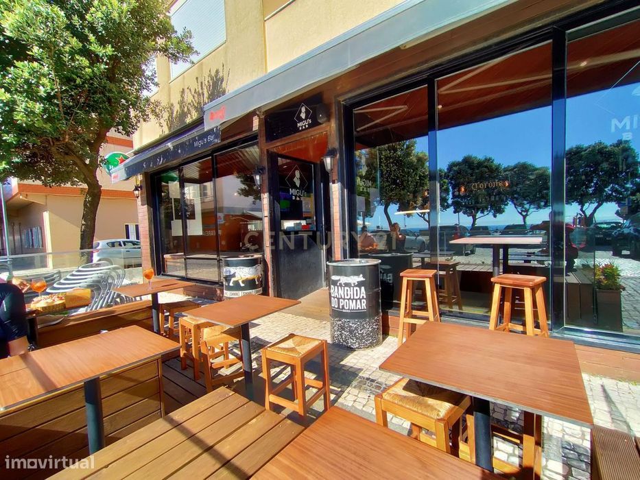 Oportunidade de Investimento em Apúlia – Bar com Esplanada na Primeira