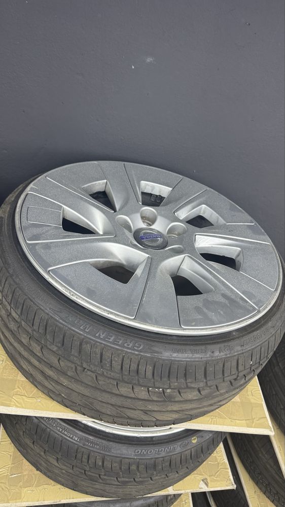 Jantes aro 17 volvo hibrido ( leia anuncio )