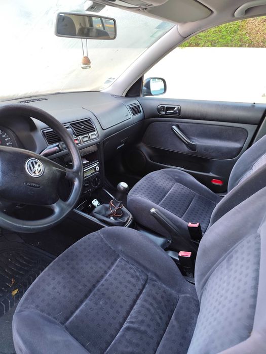 Golf mk4 - 2001, 1.4 gasolina.