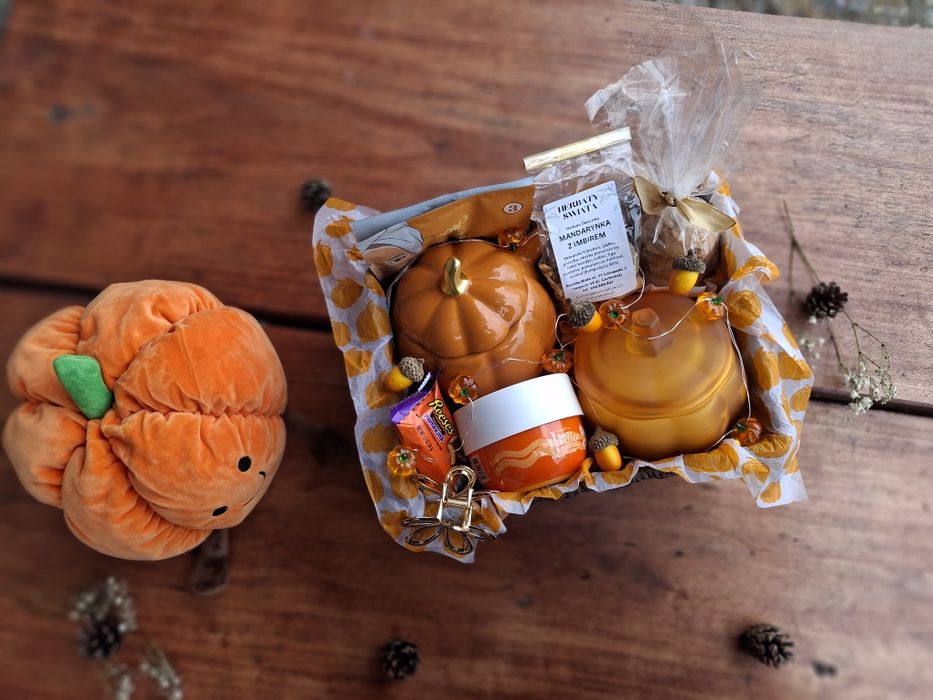 Jesienny kosz prezentowy- Boo Basket