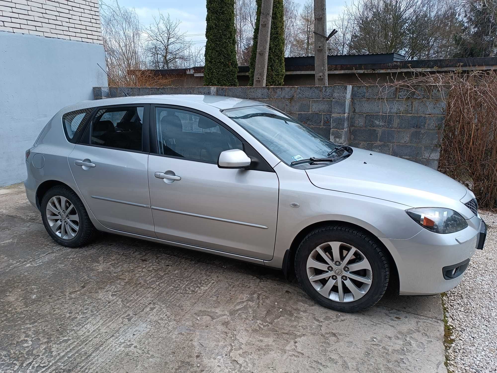 Mazda 3 1.6 Benz, 1 wł. stan bdb, zadbana bez wkładu, niski przebieg.