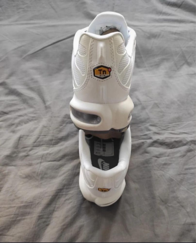 Nike tn białe rozmiar 37
