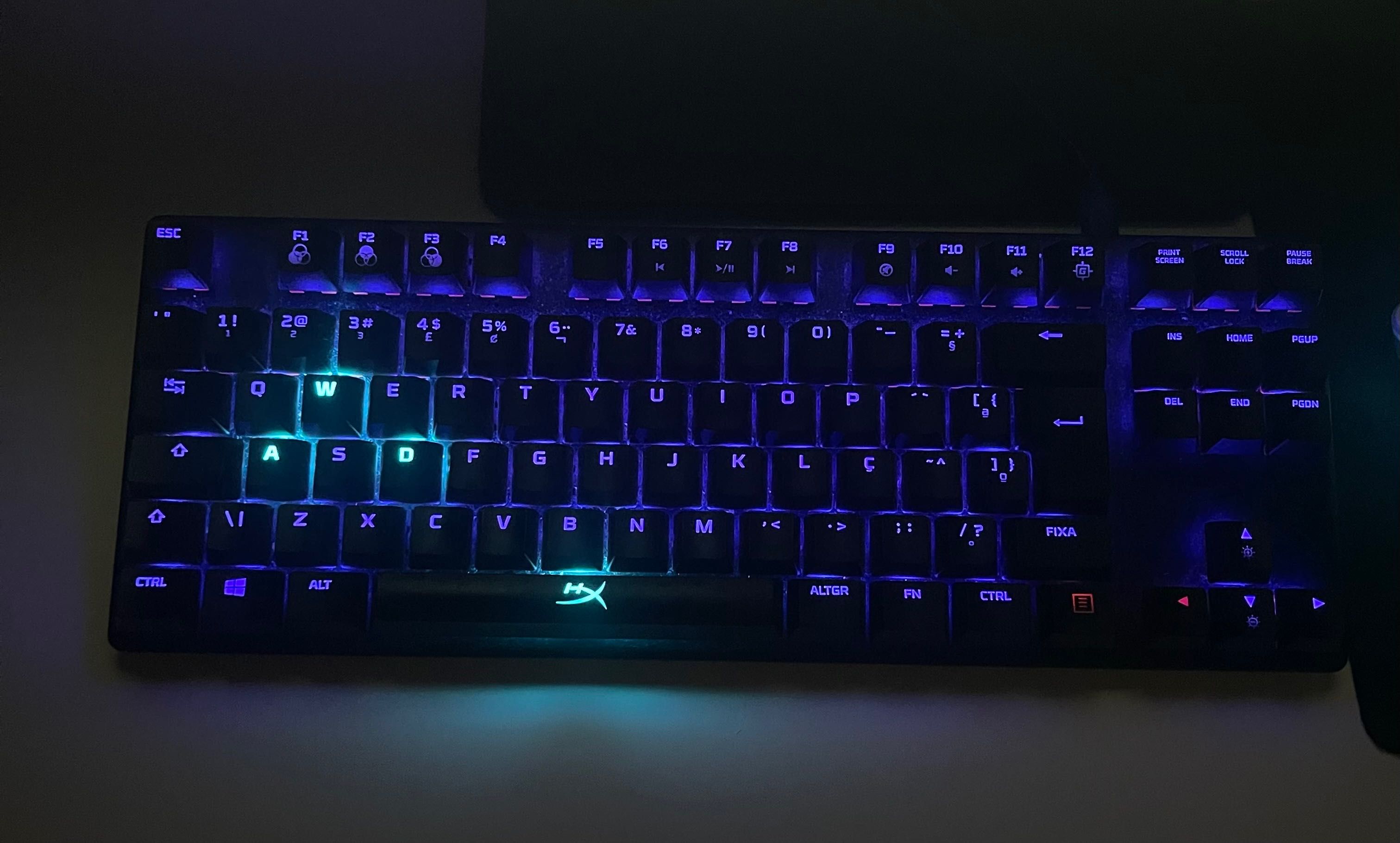 Pc Gamer Ryzen 5 c/teclado hyper X/Microfone Krom