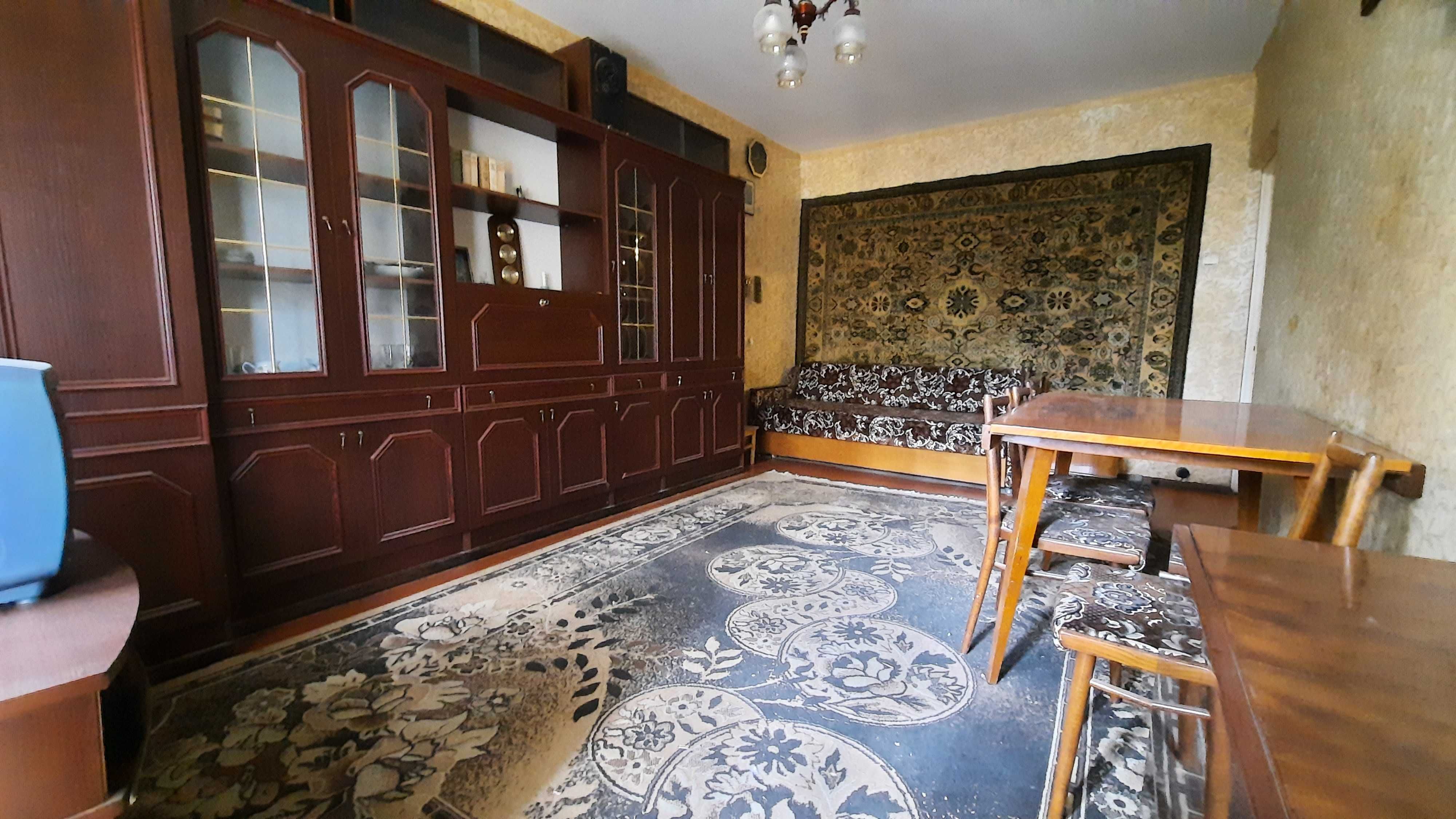 Продається 3-К квартира, по просп. В.Порика 11-А (Виноградар)