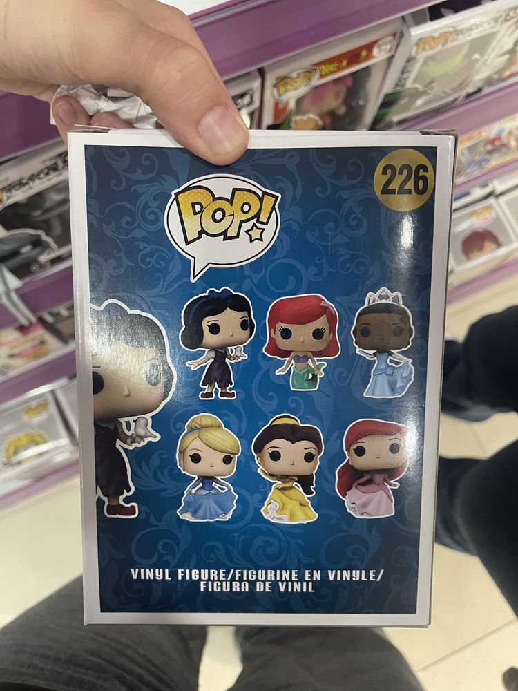 Vários pops de várias coleções