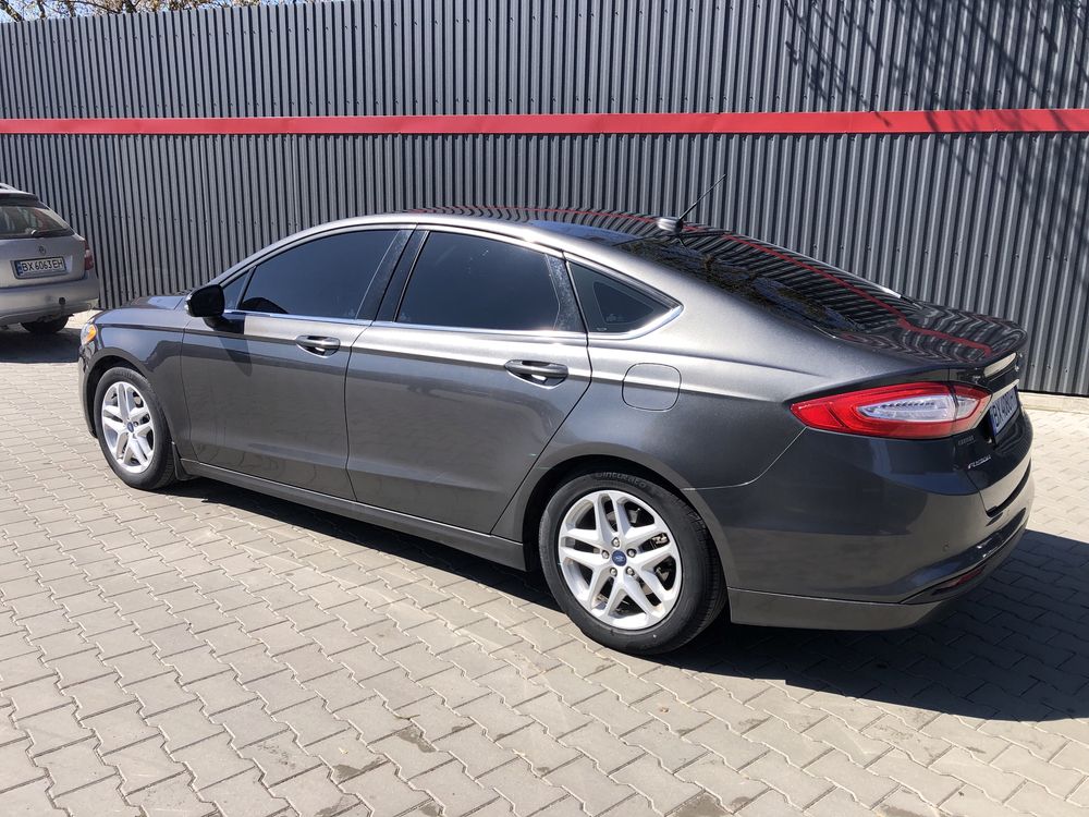 Продам Ford Fusion SE 2015