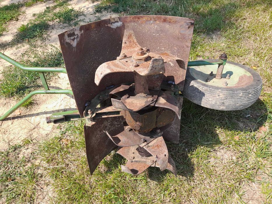 Glebogryzarka mrówka silnik wsk 125